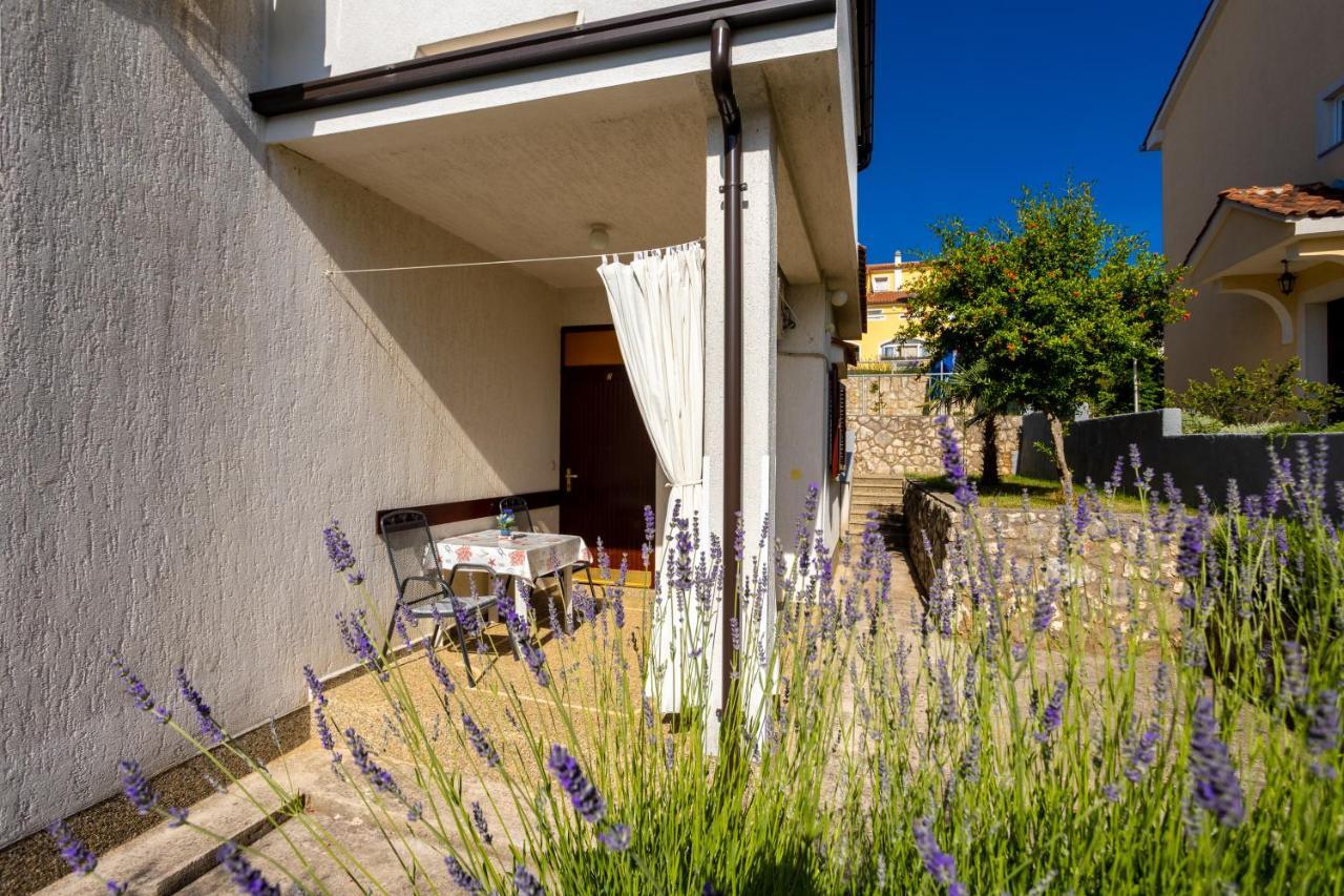 Apartments Belavic By El-Pi Tours Njivice Exteriér fotografie