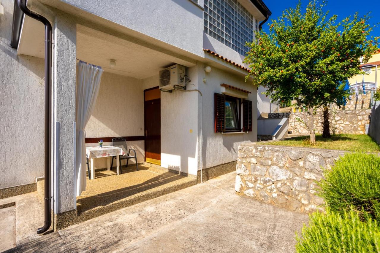 Apartments Belavic By El-Pi Tours Njivice Exteriér fotografie
