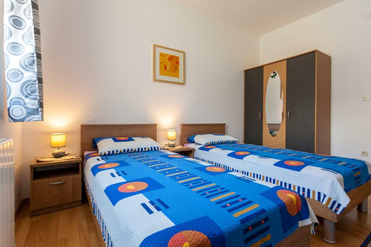 Apartments Belavic By El-Pi Tours Njivice Exteriér fotografie